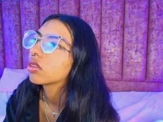hottiepink02 webcam