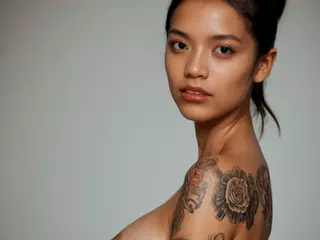 Yasmin Yeo's Live Sex Cam Show