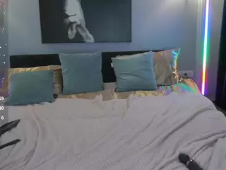 KiraRoxx's Live Sex Cam Show