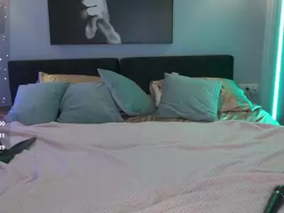 KiraRoxx's Live Sex Cam Show