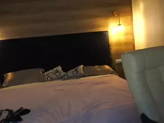 KiraRoxx's Live Sex Cam Show