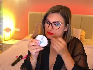KiraRoxx's Live Sex Cam Show