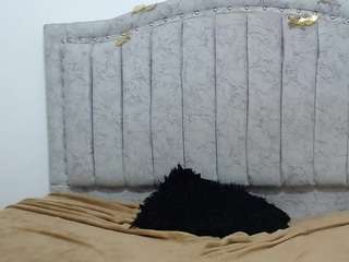 marianahott4 Live Webcam on CamSoda