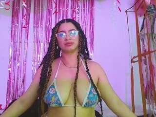 marianahott4
