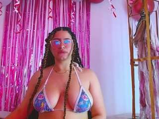 marianahott4
