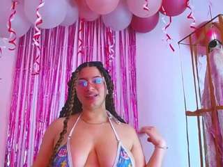 marianahott4