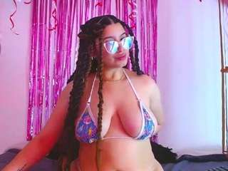 marianahott4