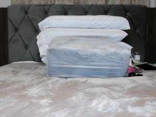 juicyjordan's CamSoda show and profile