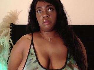 alhanamiller Live Webcam on CamSoda