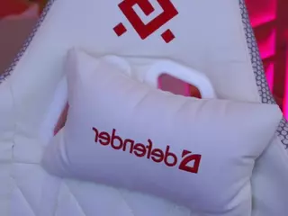 AlisaRiden's Live Sex Cam Show