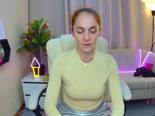 breeterner webcam model