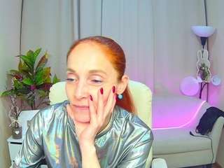 breeterner's CamSoda show and profile