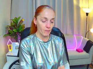 breeterner's CamSoda show and profile