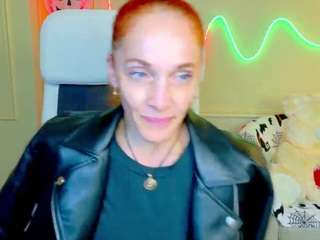 BreeTerner live cam preview