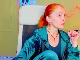 breeterner webcam model