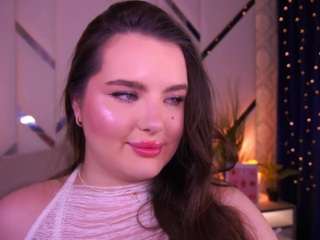 cuteamber's CamSoda show and profile