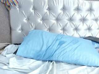 jeyvazquez Live Webcam on CamSoda