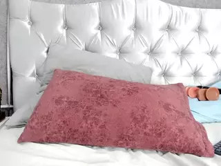 JEYVAZQUEZ's Live Sex Cam Show