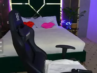 MilaSkyy's Live Sex Cam Show