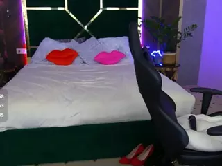 MilaSkyy's Live Sex Cam Show