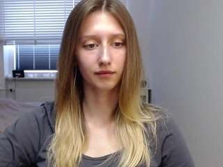 lunaxdelight Webcam Model Profile