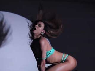 Chloe-Cherry21