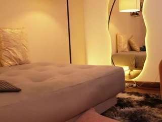 chloe-cherry21 Live Webcam on CamSoda