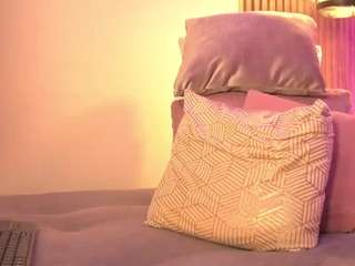 Chloe-Cherry21 live webcam show