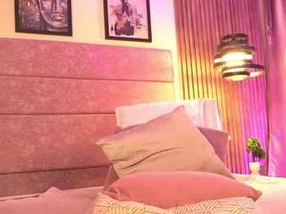 chloe-cherry21 Live Webcam on CamSoda