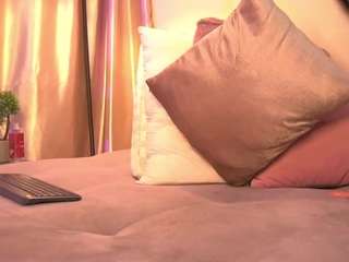 chloe-cherry21's live room