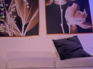 amber-stonee webcam model