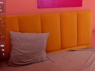 dianagarrett's CamSoda show and profile