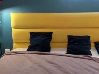 Live cam show with DianaGarrett