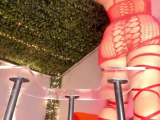Mia-Jonsonn's Live Sex Cam Show