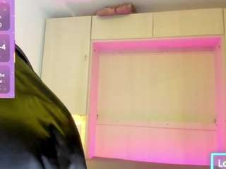  emilyystuart chat room