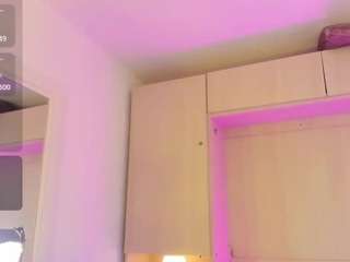 emilyystuart Live Webcam on CamSoda