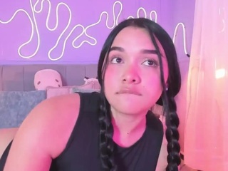 HOTTIE MEL