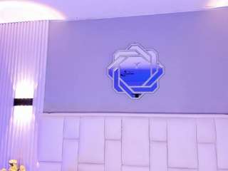 Live cam show with NanaOsaky