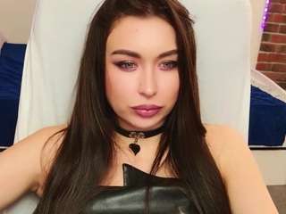 lealoon Live Webcam on CamSoda