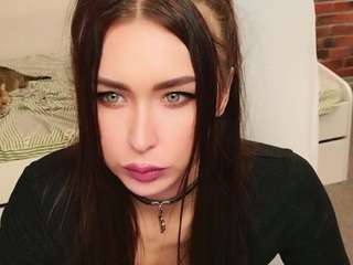 lealoon from CamSoda