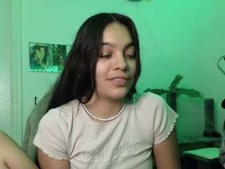 sweetlikeblu webcam model