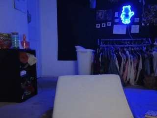 sweetlikeblu's CamSoda show and profile