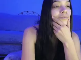 sweetlikeblu's Live Sex Cam Show