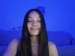 sweetlikeblu's Live Sex Cam Show