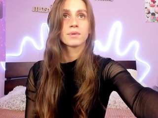 mariannaton from camsoda