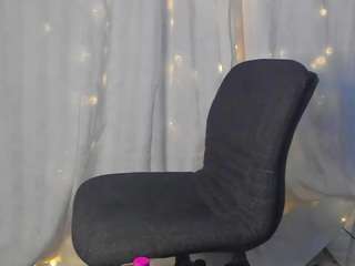 alejarossi's CamSoda show and profile