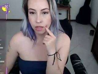charlottezoe12 Live Webcam on CamSoda