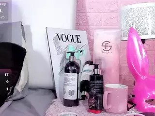 Lya's Live Sex Cam Show