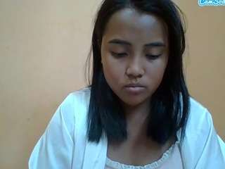 monicaapple's CamSoda show and profile