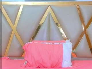 petitelittleebonyy - Live Cam